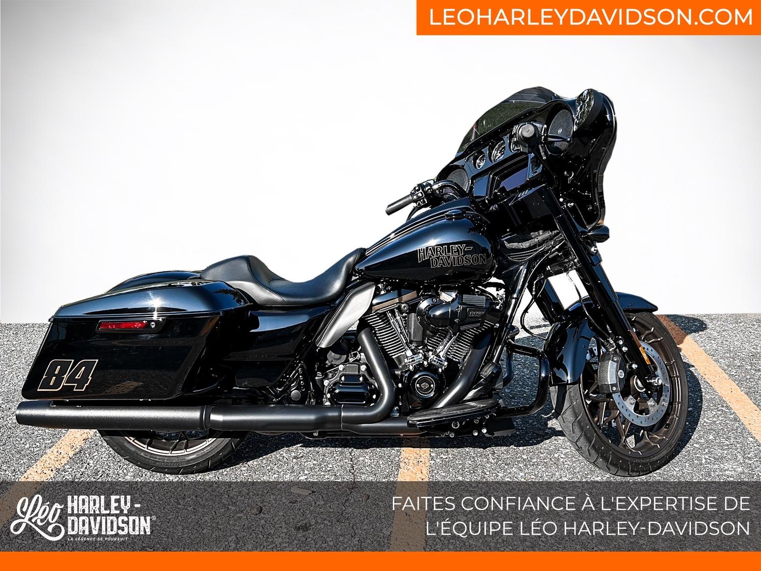 Harley Davidson FLHXST 2022 d occasion à Brossard Léo Harley Davidson