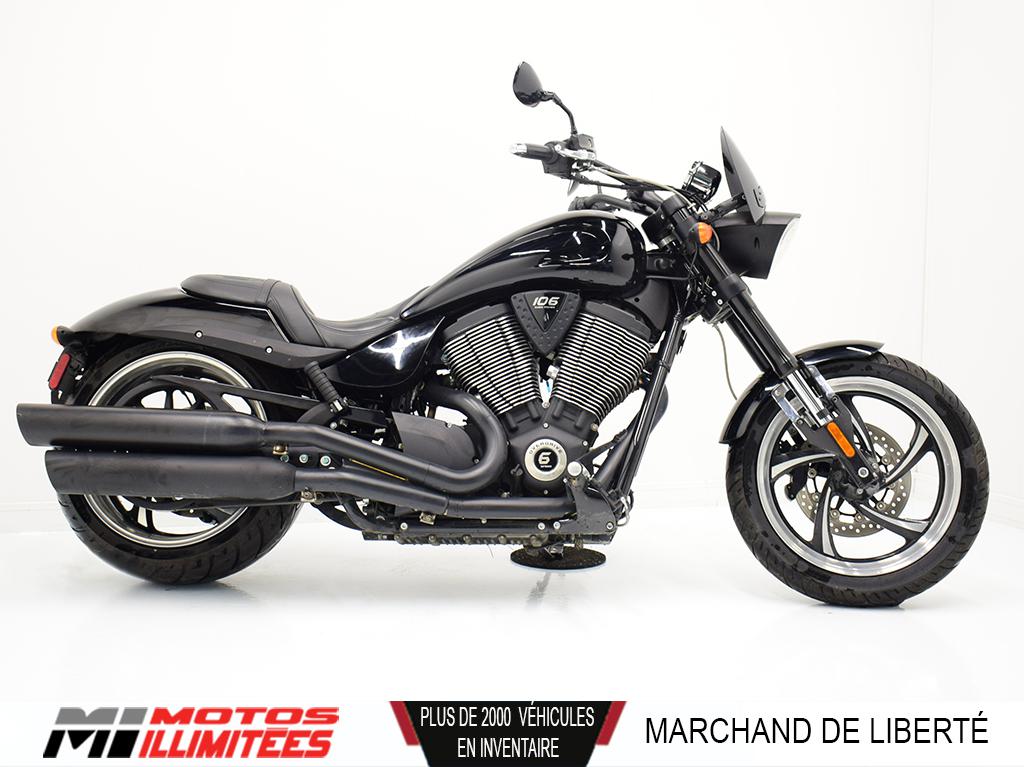 2015 Victory Motorcycles Hammer 8 Ball Motorcycles Motos Illimitees [ 767 x 1024 Pixel ]