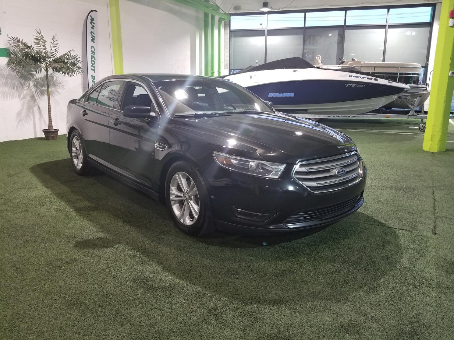 Ford taurus 2015