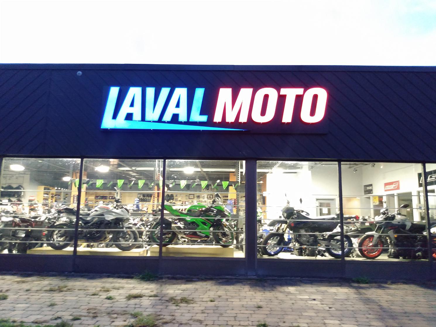 Pre-owned 2021 Kawasaki NINJA 650 in Laval - Laval Moto