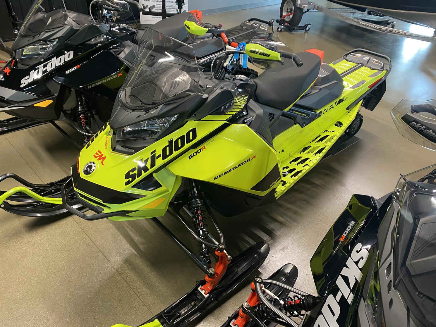 Preowned 2020 SkiDoo RENEGADE X 600R in Egan Sud, Maniwaki