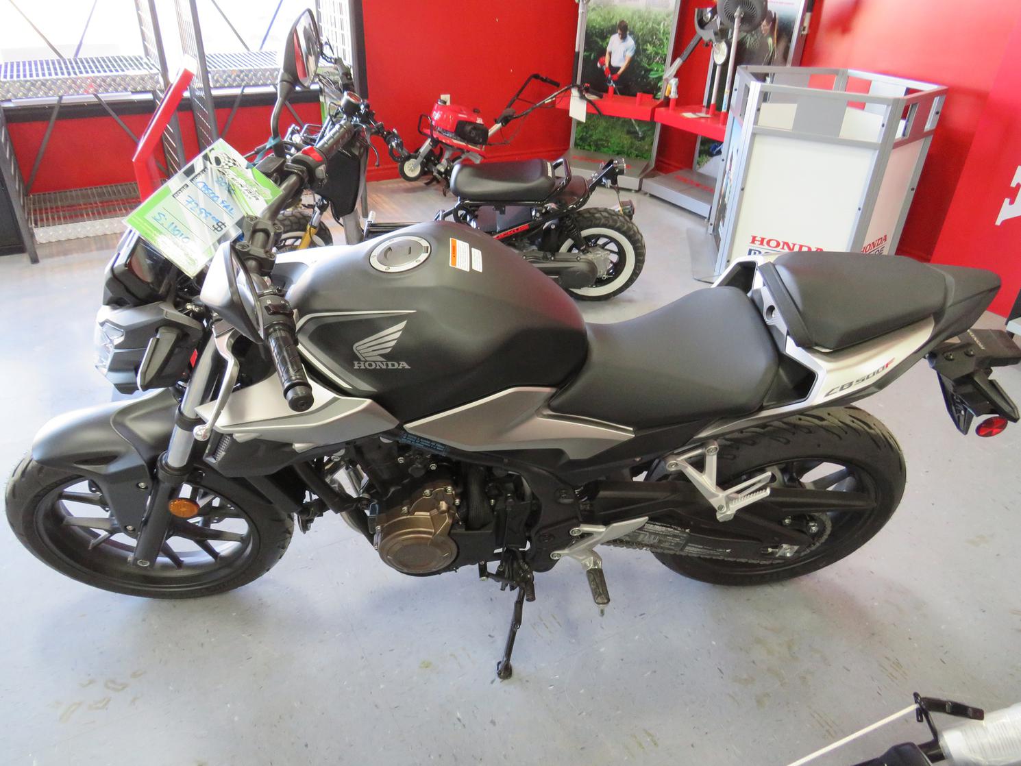 Honda cb500f 2020