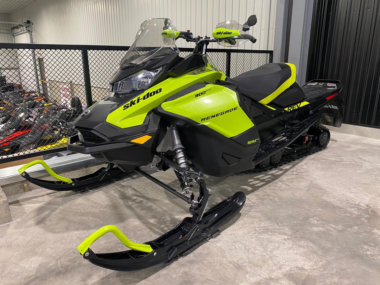 SkiDoo Renegade Adrenaline 2020 d'occasion à Jonquière Roland Spence