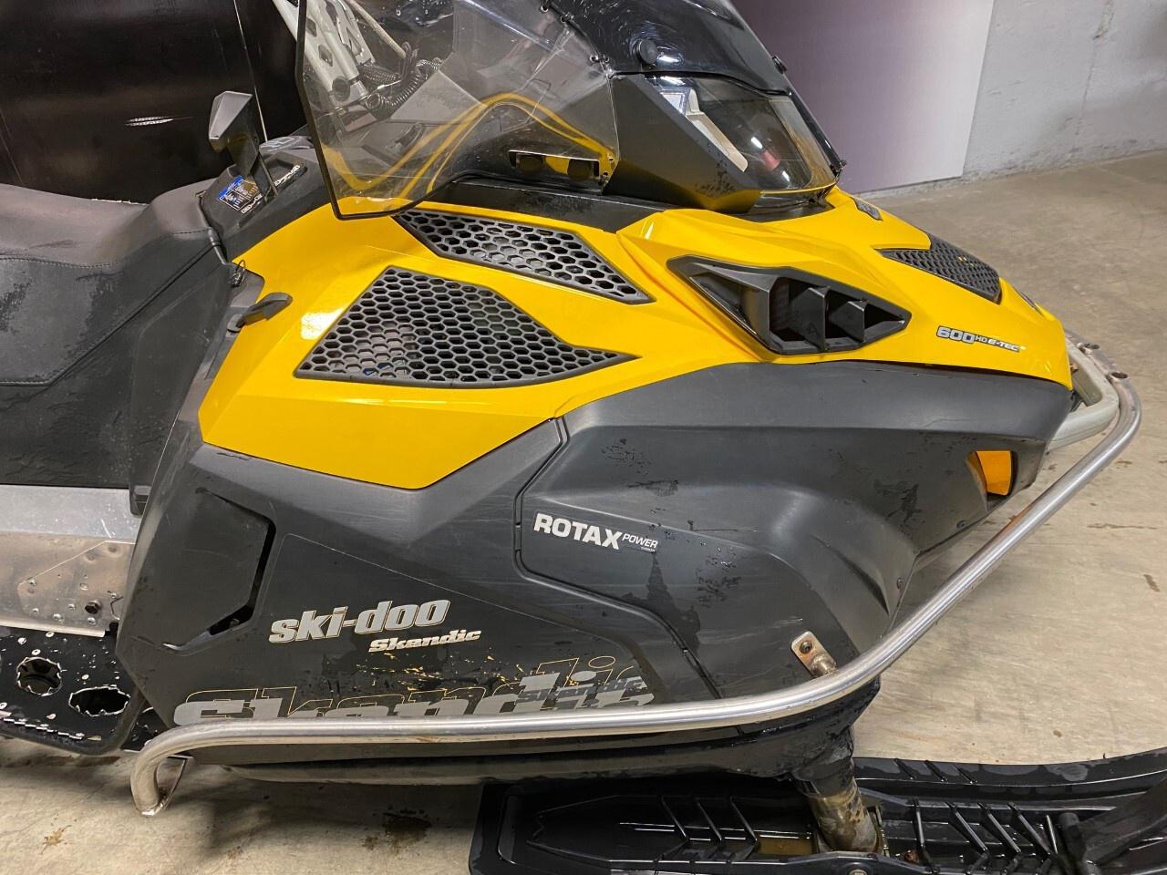 SkiDoo Skandic WT 600 ETec 2015 d'occasion à SaintRaymond Dion Sports SkiDoo Skandic WT 600 ETec 2015 d'occasion à SaintRaymond Dion Sports