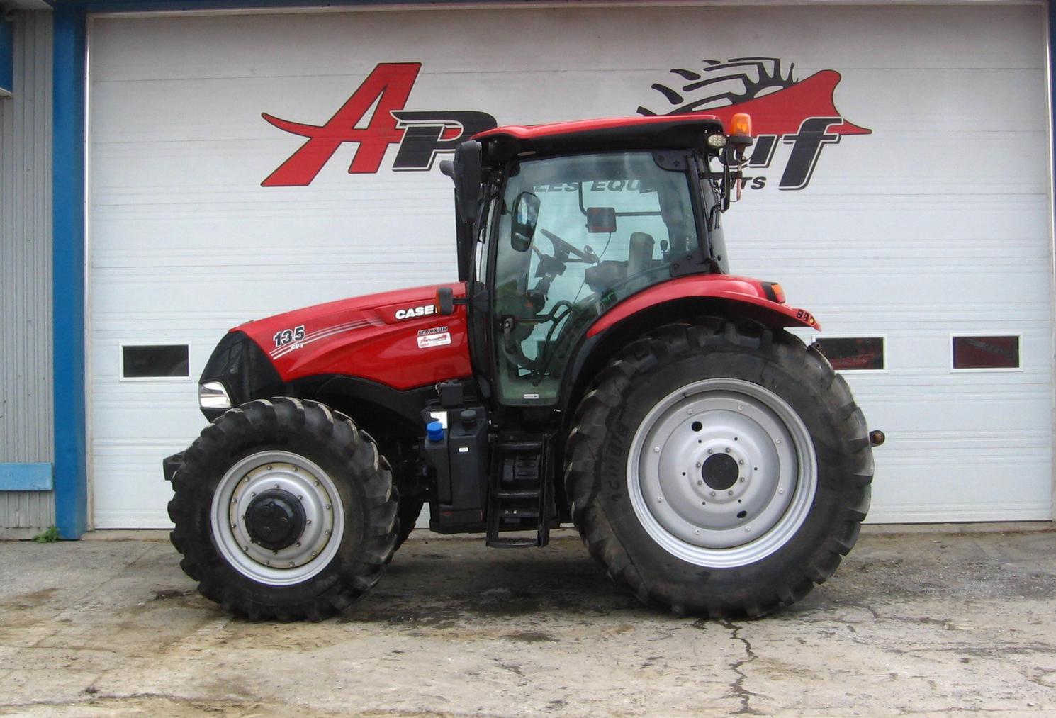 Case IH MAXXUM 135 CVT 2016 D occasion Upton Phaneuf quipements case-ih-maxxum-135-cvt-2016-d-occasion-upton-phaneuf-quipements