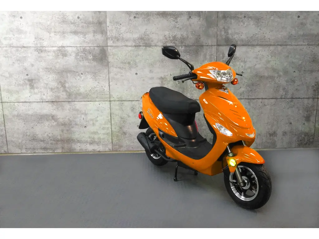 Scootterre Bistro 50 Orange Clair 2022
