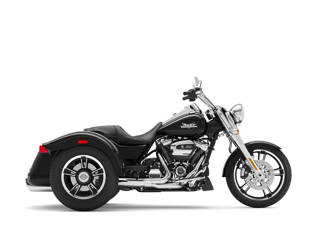 Harley-Davidson Freewheeler™ Vivid Black 2022