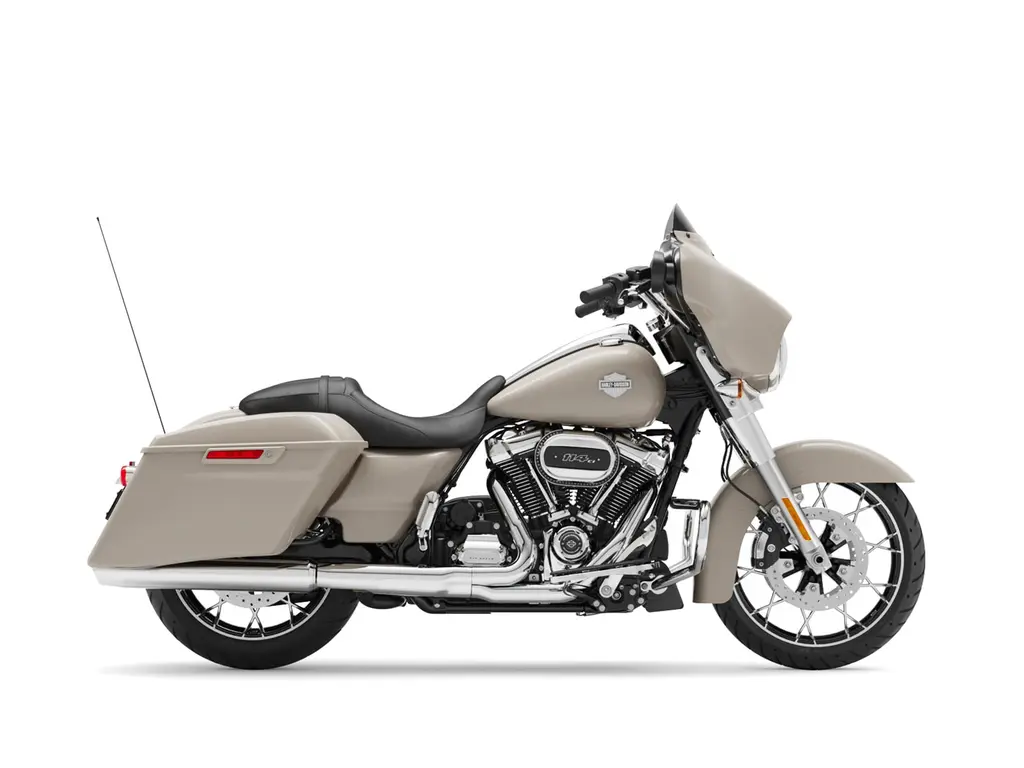 2022 Harley-Davidson Street Glide™ Special White Sand Pearl (Chrome Finish)