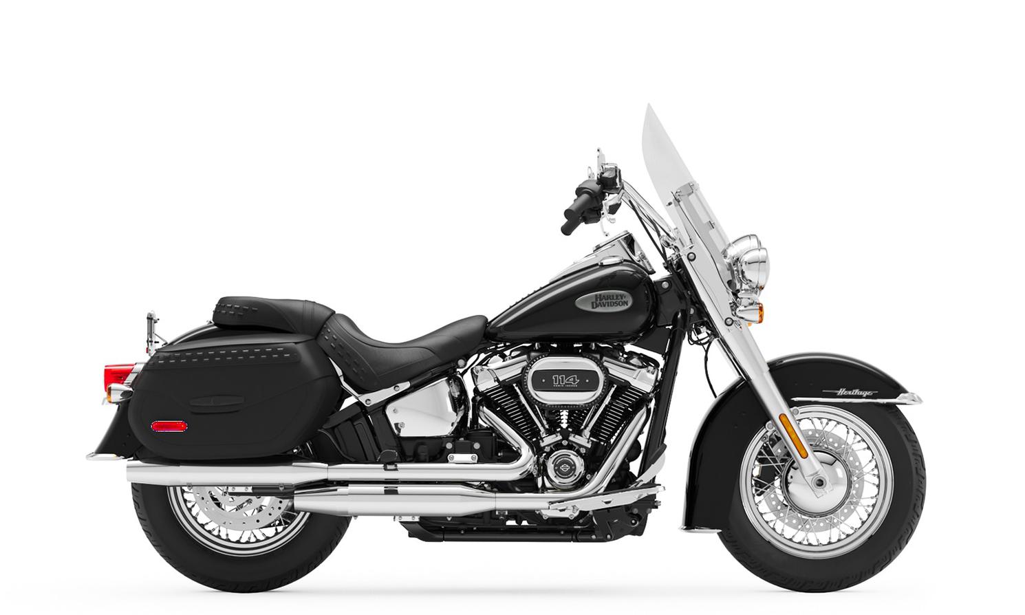 Harley-Davidson Heritage Classic Vivid Black (Chrome Finish w/ Laced Wheels) 2022