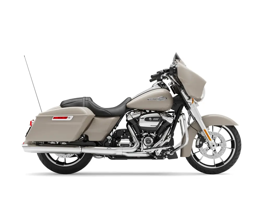 2022 Harley-Davidson Street Glide™ White Sand Pearl