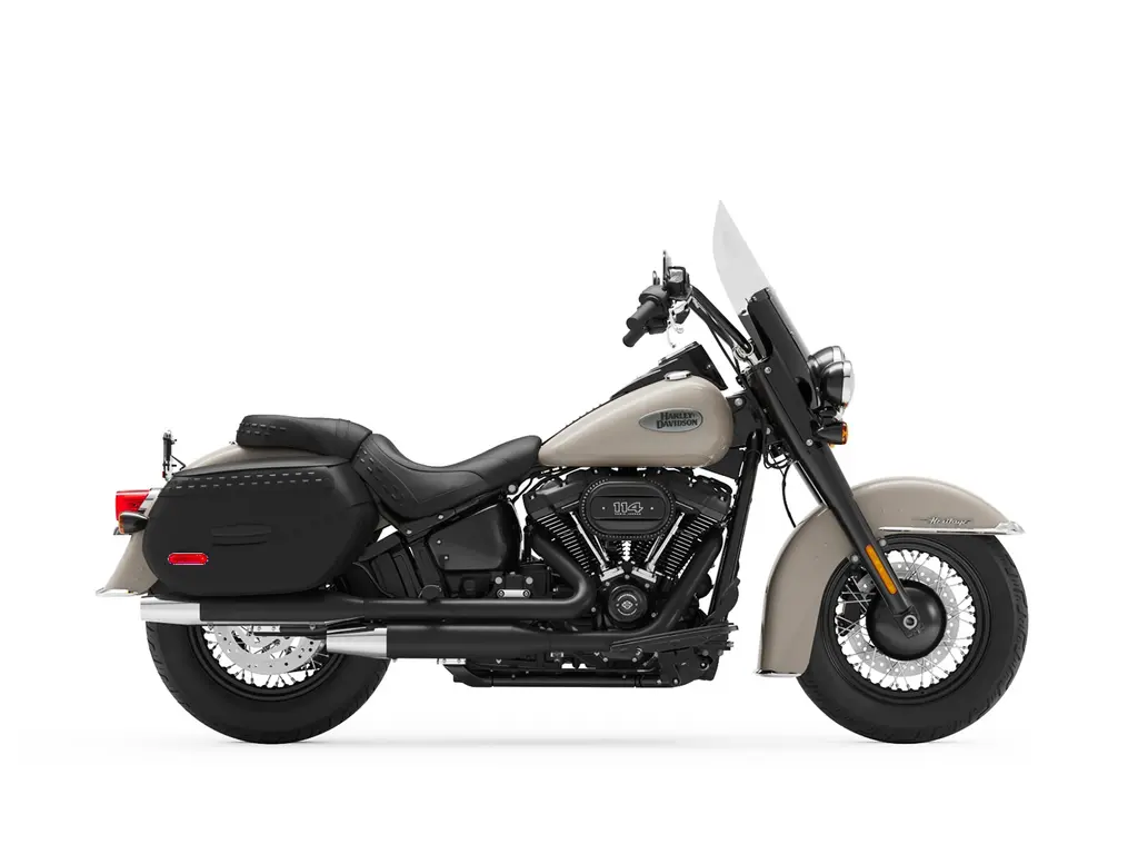 2022 Harley-Davidson Heritage Classic White Sand Pearl (Black Finish w/ Laced Wheels)