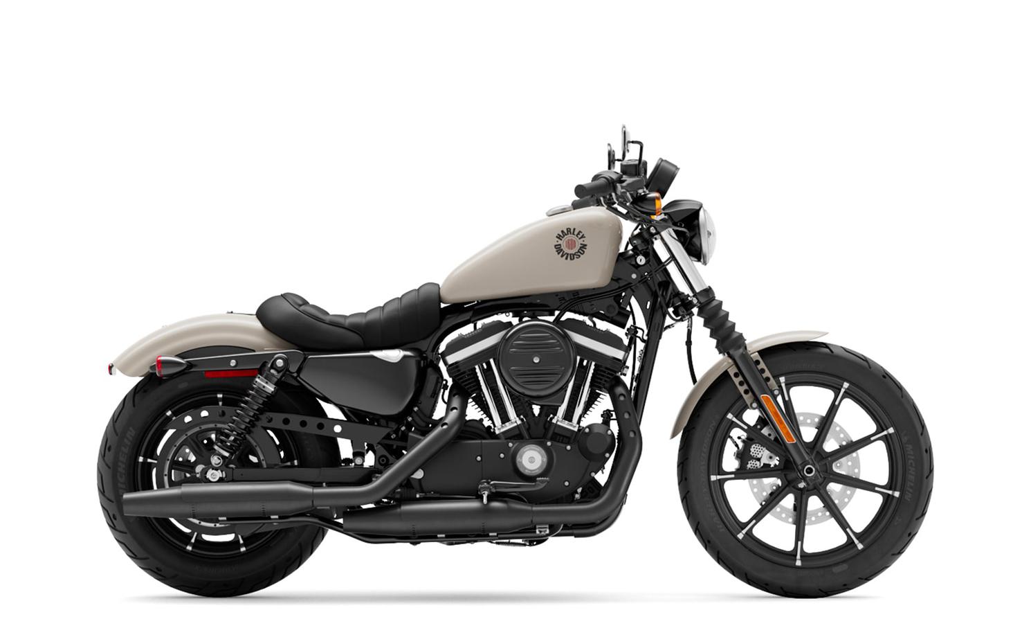 2022 Harley-Davidson Iron 883™ White Sand Pearl