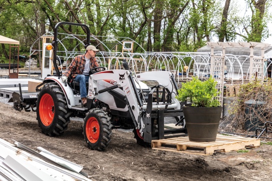 Bobcat Compact Tractors Bobcat CT2040 HST - North 49 Powersports