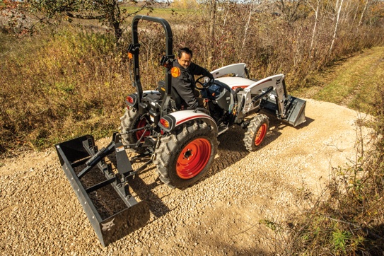 Bobcat Compact Tractors Bobcat CT2035 HST - Pulsion Sports Motorisés