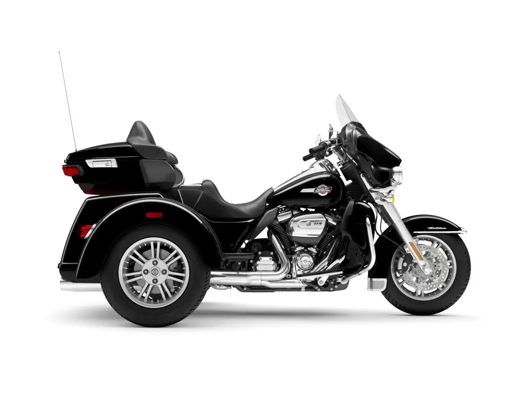 2023 Harley-Davidson Tri Glide™ Ultra Vivid Black