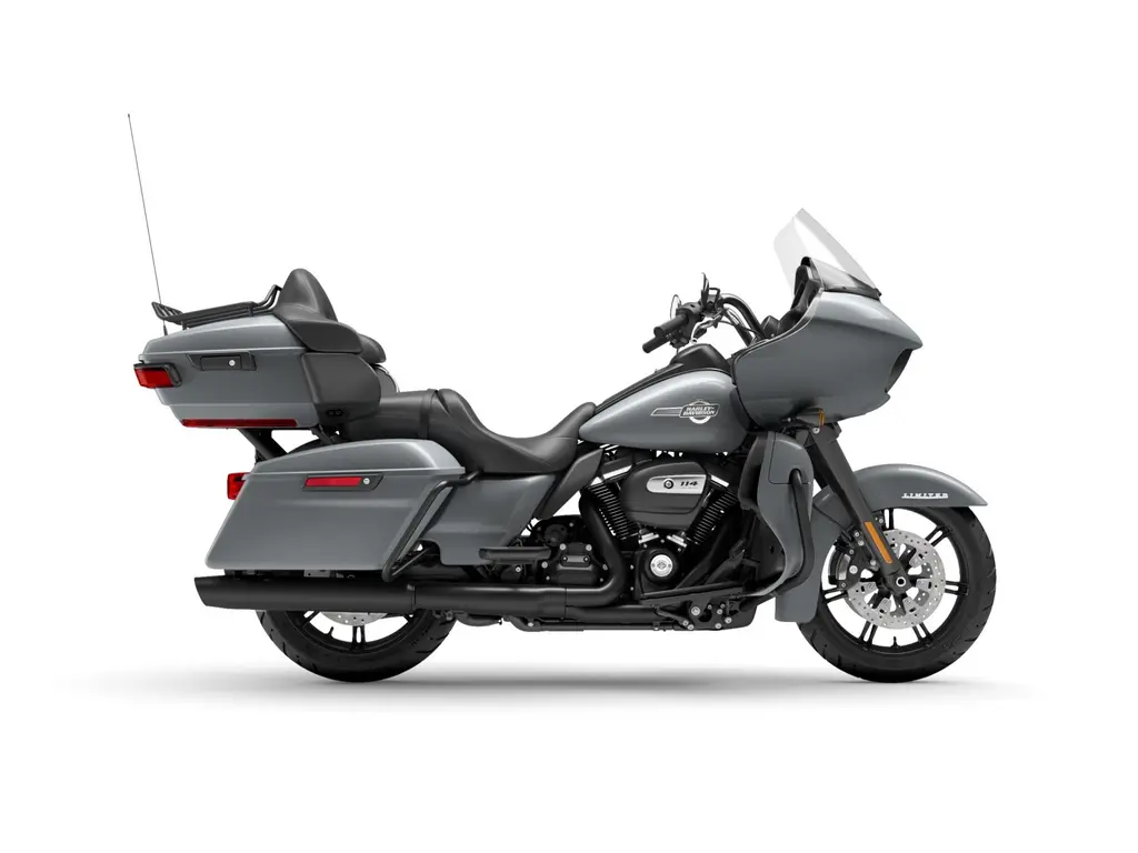 2023 Harley-Davidson Road Glide™ Limited Atlas Silver Metallic (Black Finish)