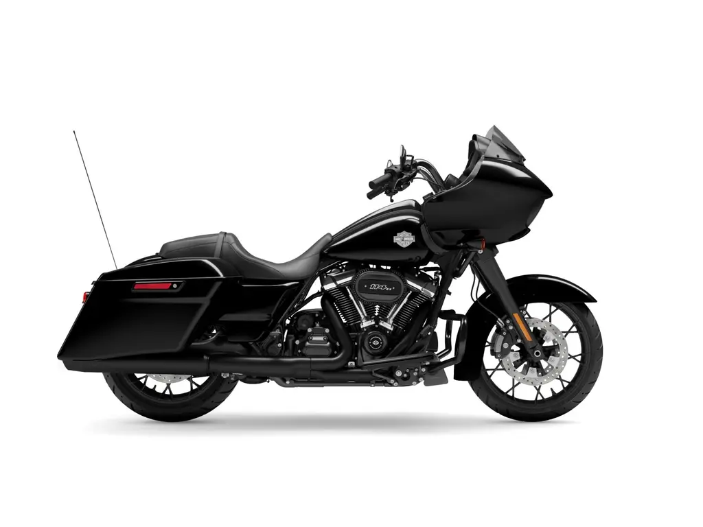 2023 Harley-Davidson Road Glide™ Special Vivid Black (Black Finish)