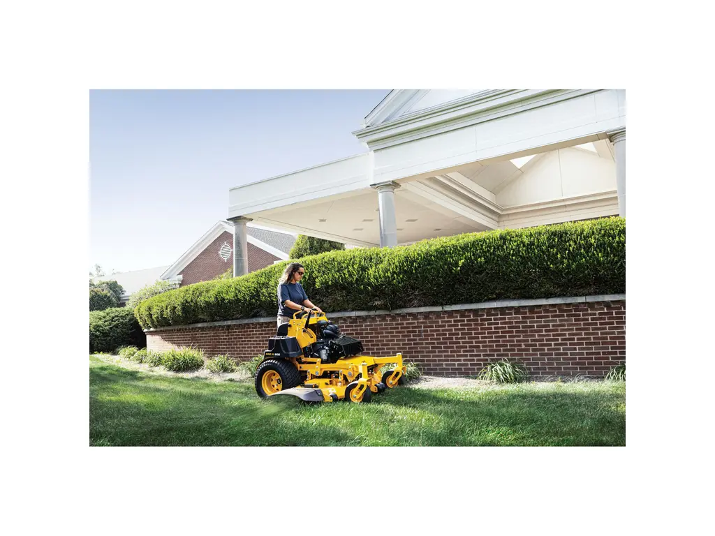 Cub Cadet PRO X 654 EFI