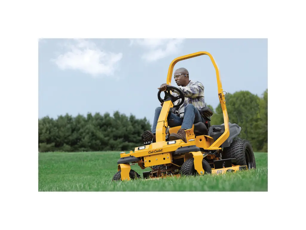 Cub Cadet Zero-Turn Mowers ZTXS4 60 Wilbrod Bélanger et fils