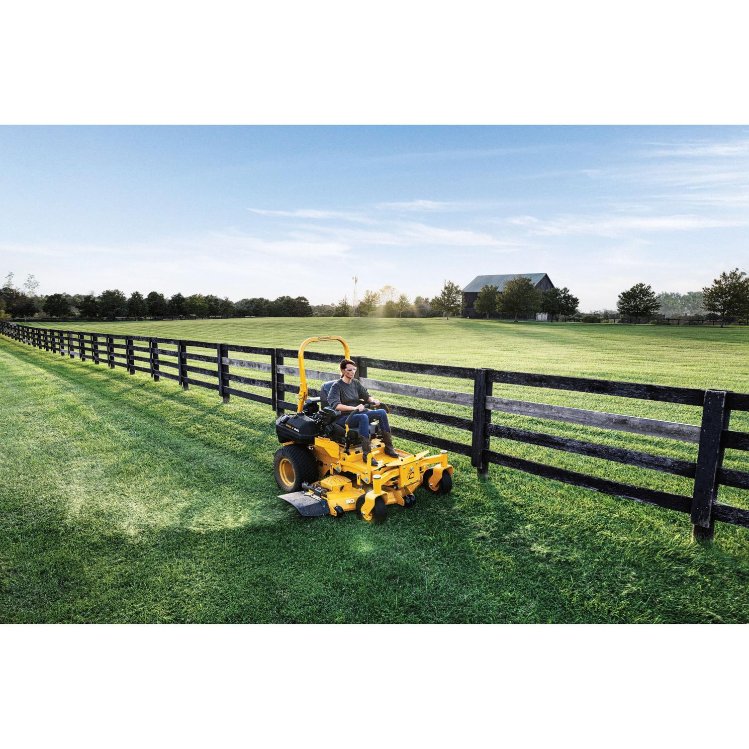 Cub Cadet Tondeuses À Rayon De Braquage Zéro Commercial Pro Z 960 L Efi En Vente à Pohénégamook 7383