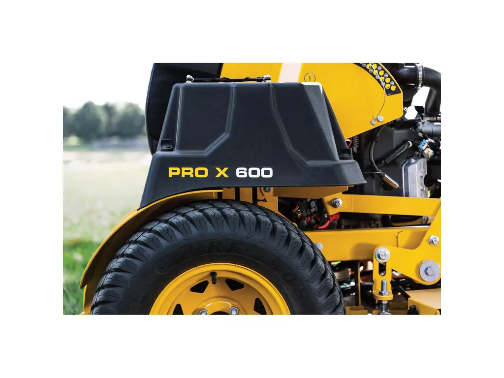 Cub Cadet PRO X 636
