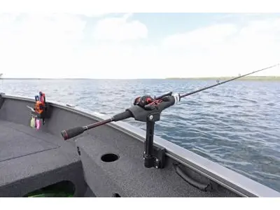 Lund 1775 Pro Guide Tiller