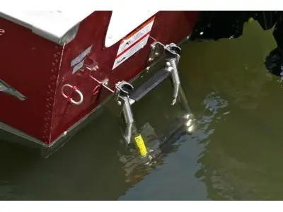 Lund 1775 Pro Guide Tiller