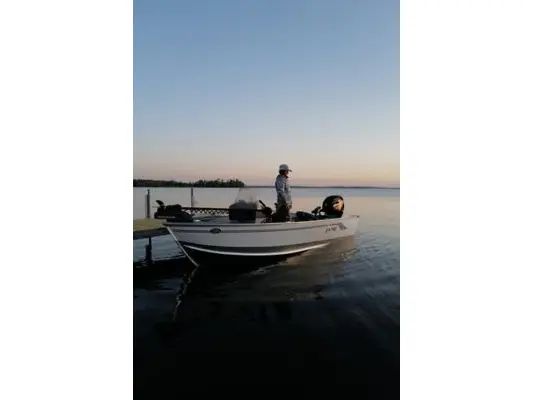 Lund 1600 Fury Tiller