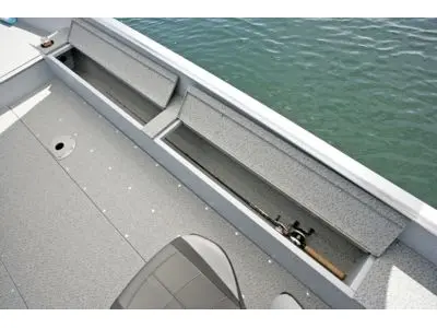 Lund 2000 Alaskan Tiller