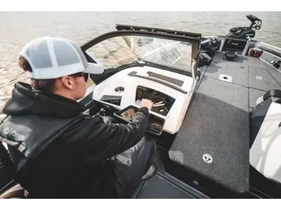 Lund 202 Pro-V GL Sport