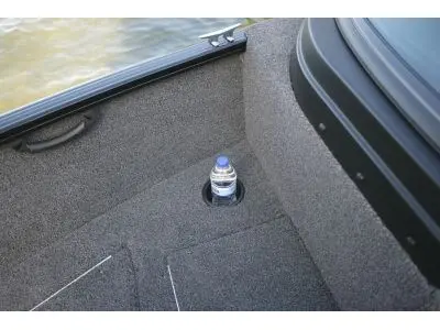 Lund 1650 Rebel XL Tiller