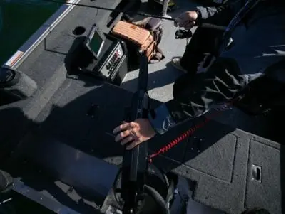 Lund 1775 Pro Guide Tiller