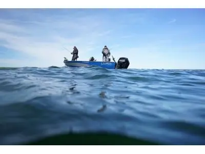 Lund 1775 Pro Guide Tiller