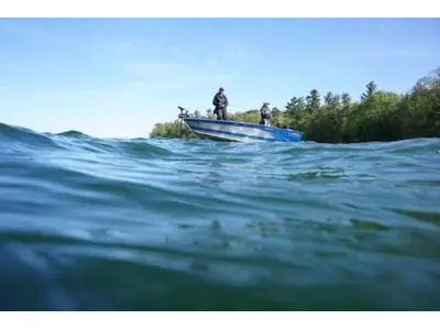 Lund 1775 Pro Guide Tiller