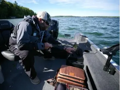 Lund 1775 Pro Guide Tiller