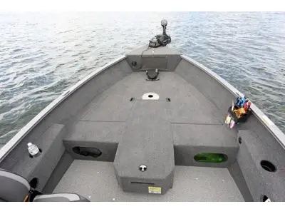 Lund 1775 Pro Guide Tiller