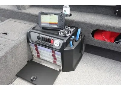 Lund 1775 Pro Guide Tiller