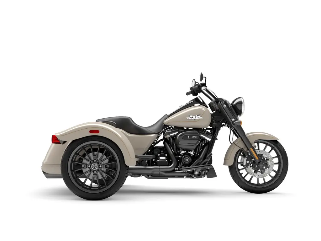 2023 Harley-Davidson Freewheeler™ White Sand Pearl