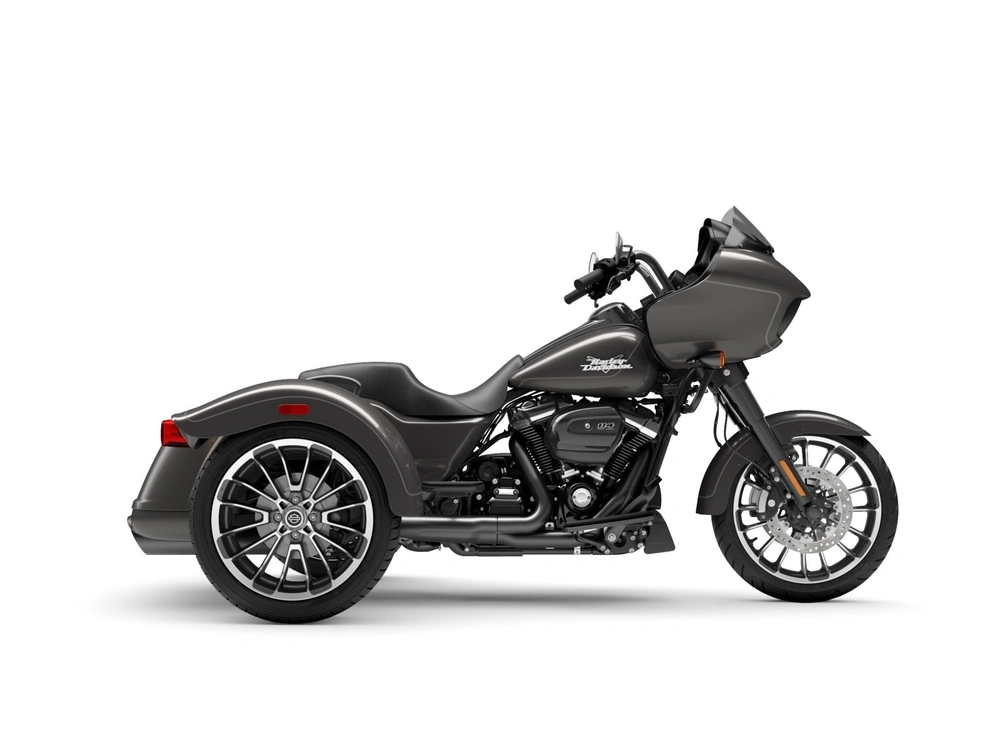 Harley-Davidson Road Glide™ 3 Road Glide™ 3 Gray Haze (Black Finish) 2023 alt