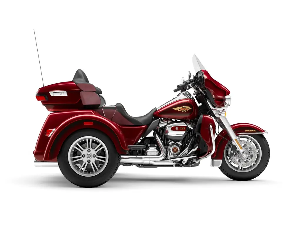 2023 Harley-Davidson Tri Glide™ Ultra Anniversary Heirloom Red Fade