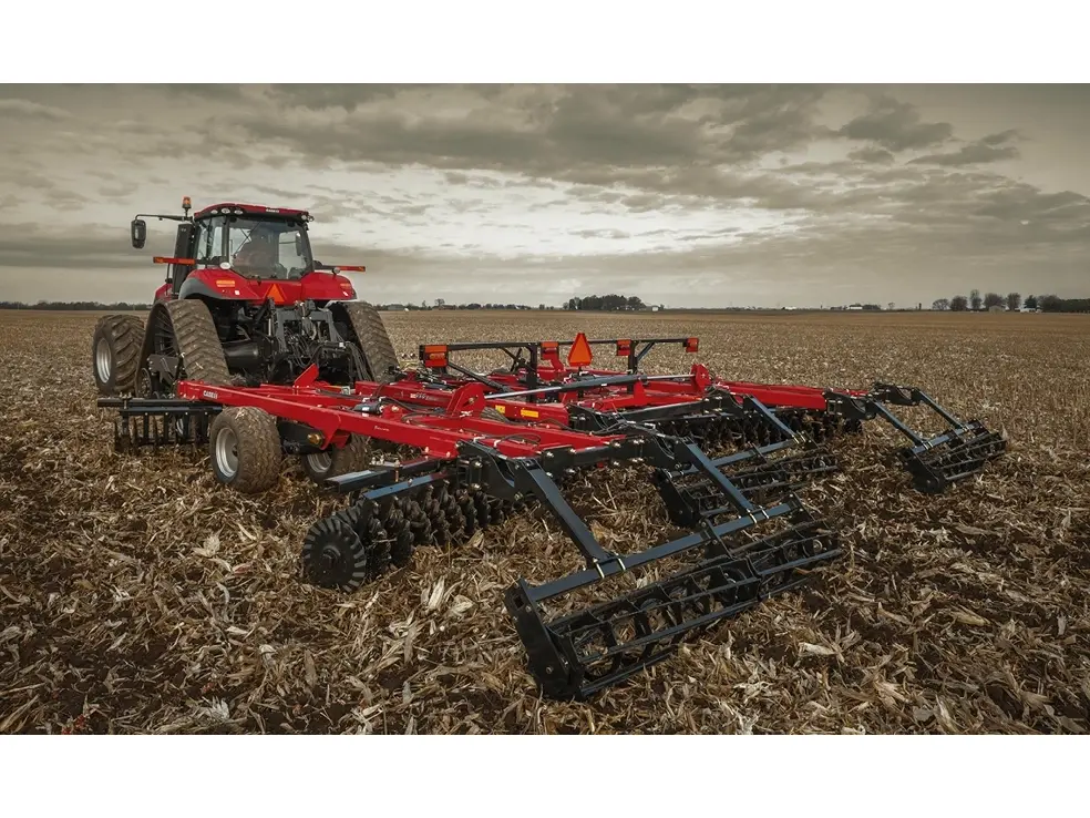 Case IH True-Tandem 335 Barracuda