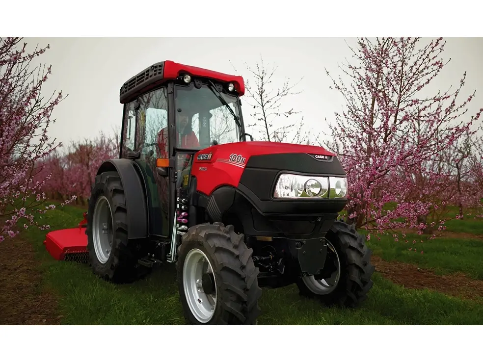 Case IH Farmall 100N