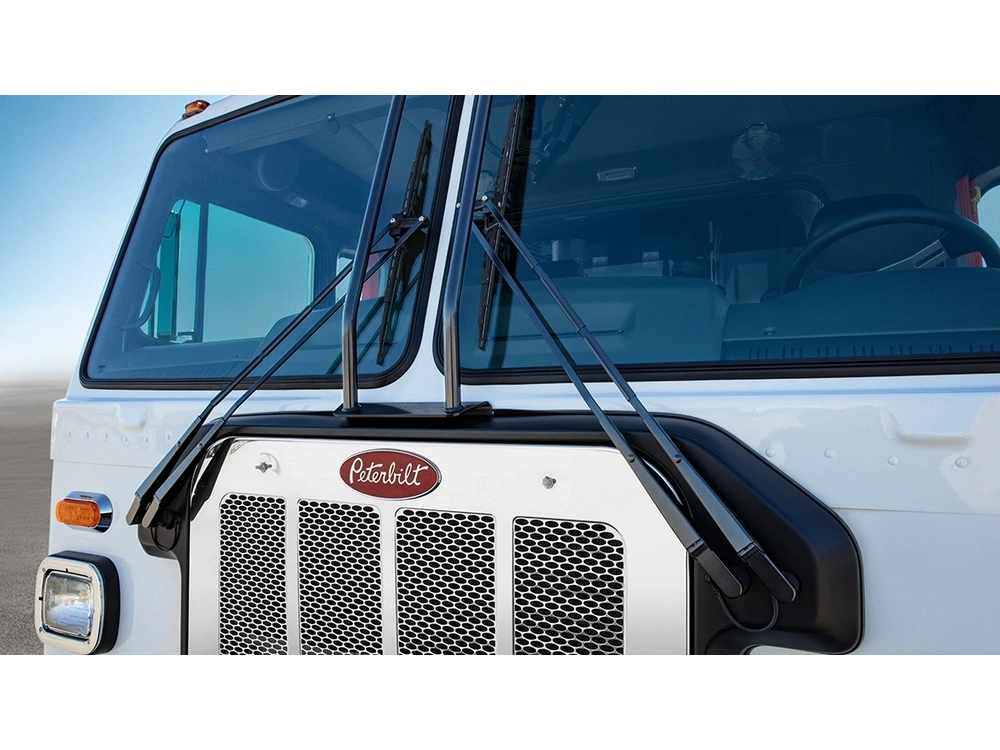 Peterbilt 520 520 alt