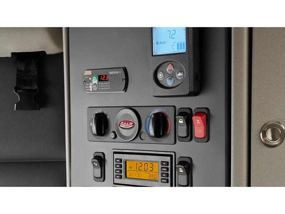 Peterbilt 579 579 alt