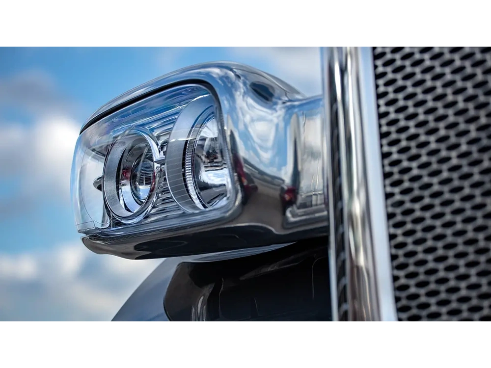 Peterbilt 567 567 alt