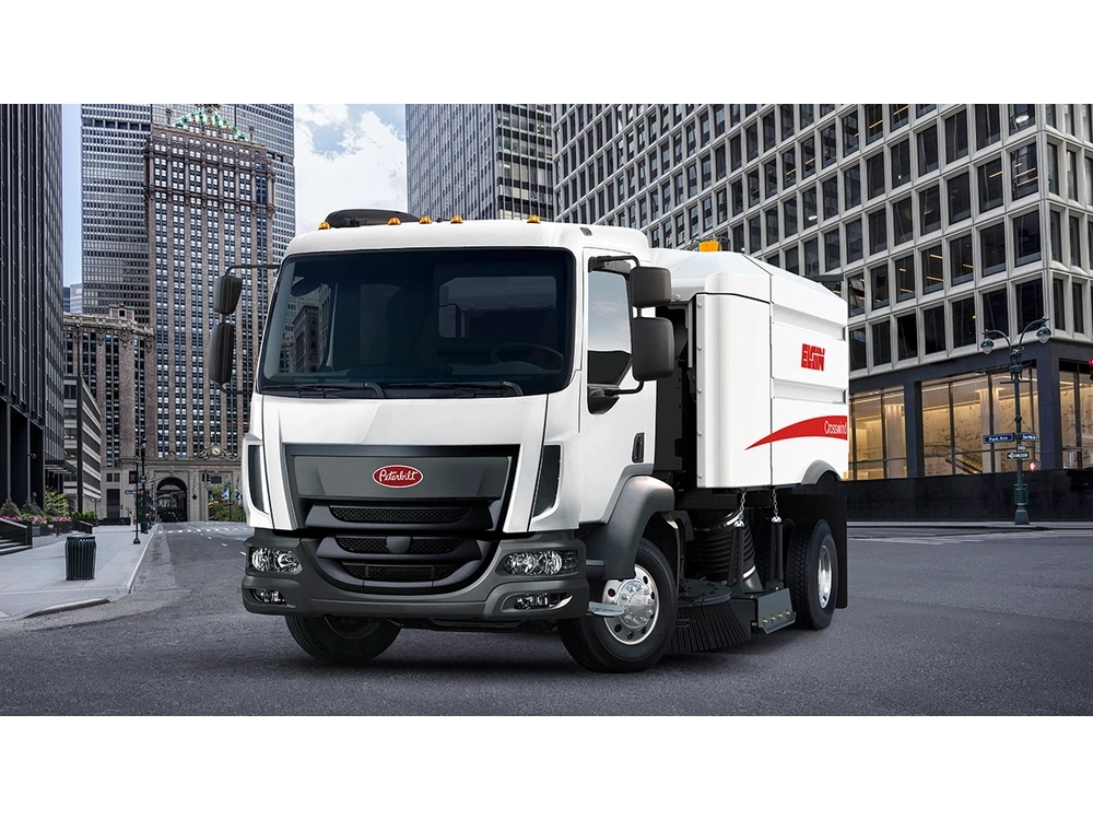 Peterbilt 220 220 alt