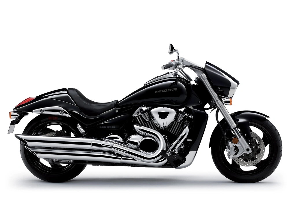 2024 Suzuki BOULEVARD M109R BOULEVARD M109R Glass Sparkle Black (YVB) alt