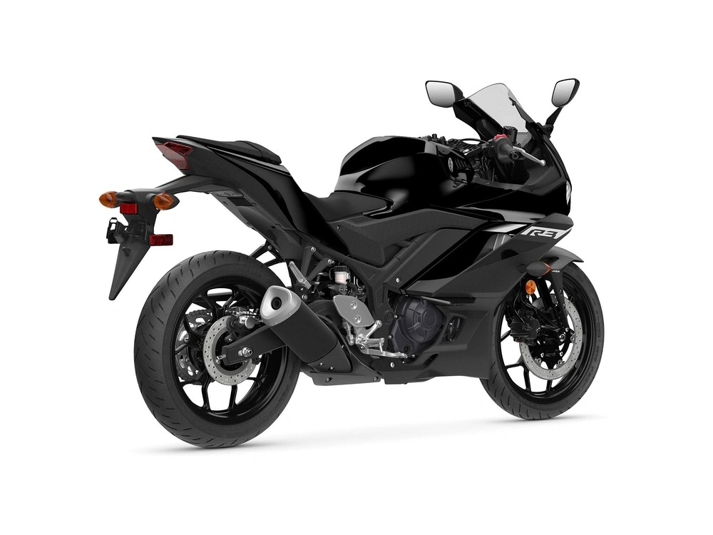 Discover the 2024 Yamaha YZF-R3 in Regina