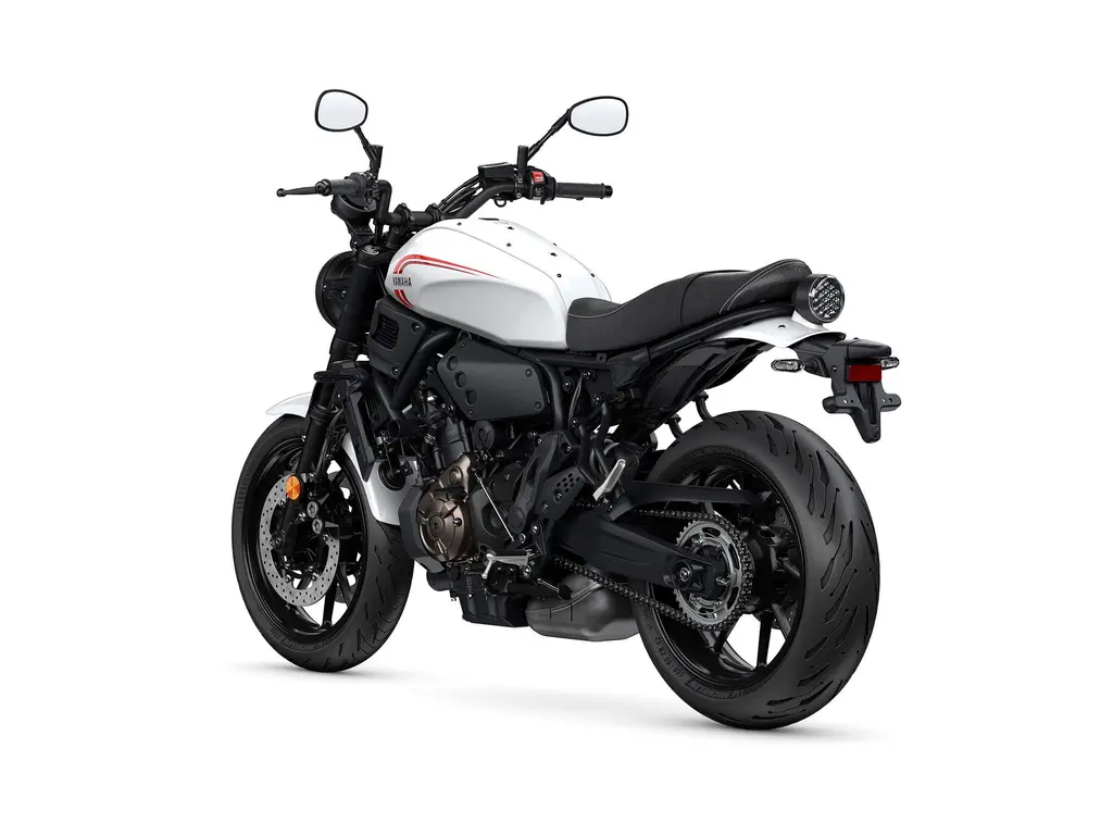 2024 Yamaha XSR700 Heritage White for sale in Laval Laval Moto