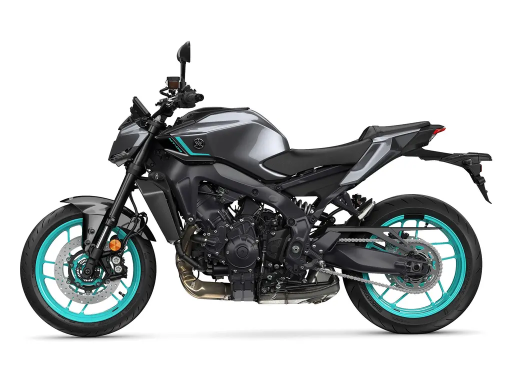 2024 Yamaha MT-09 Midnight Cyan